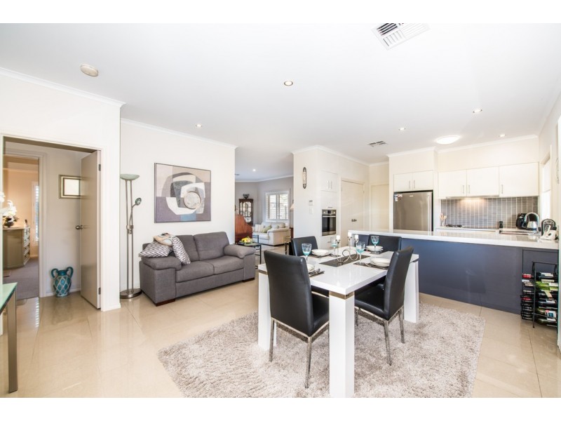 10 Glamis Avenue, Seacombe Gardens SA 5047