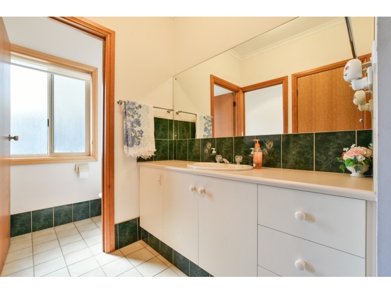 6 Mary Avenue, Normanville SA 5204