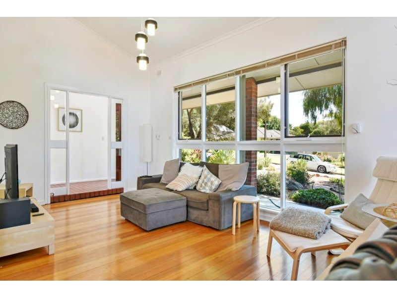 18 Jersey Road, Happy Valley SA 5159