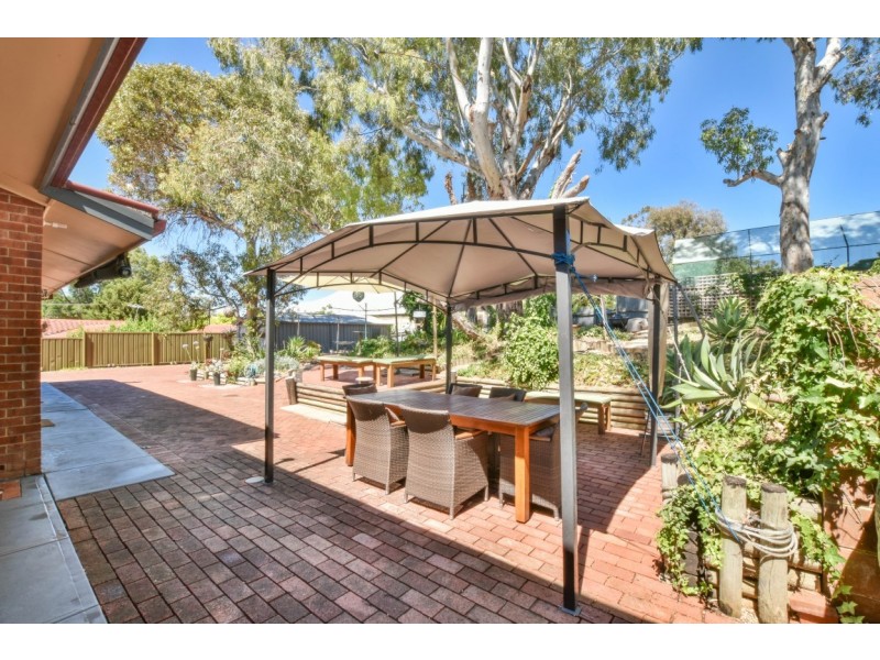 18 Jersey Road, Happy Valley SA 5159