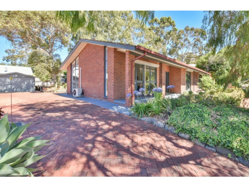 18 Jersey Road, Happy Valley SA 5159