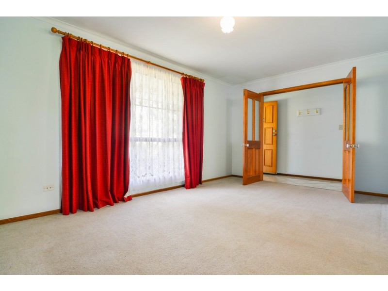 27 Sherebrooke Blvd, Woodcroft SA 5162