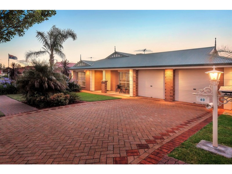 40 Grand Boulevard, Seaford Rise SA 5169