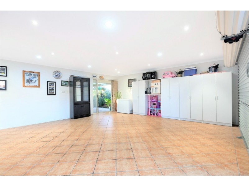 40 Grand Boulevard, Seaford Rise SA 5169