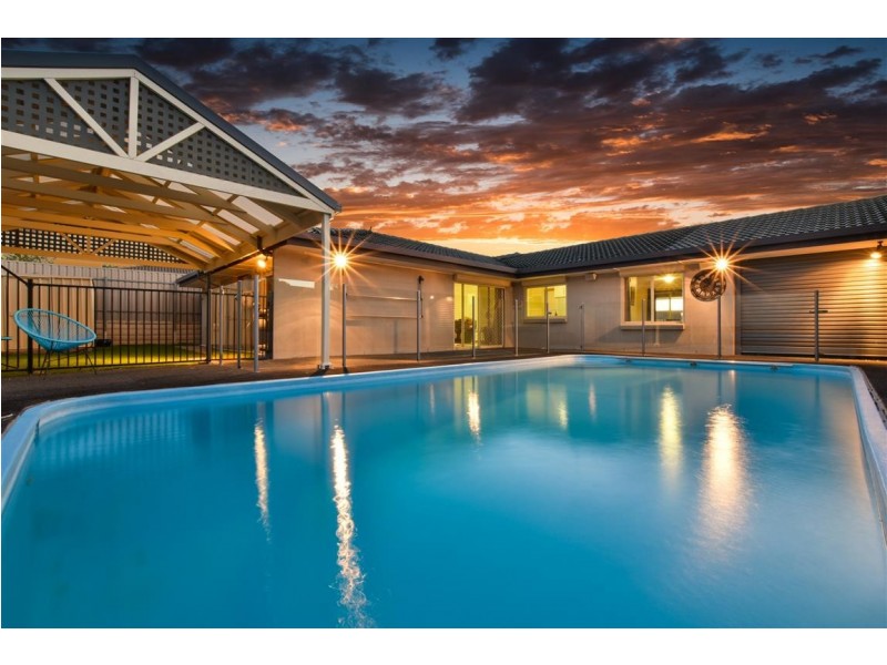 96 Mawson Circuit, Woodcroft SA 5162