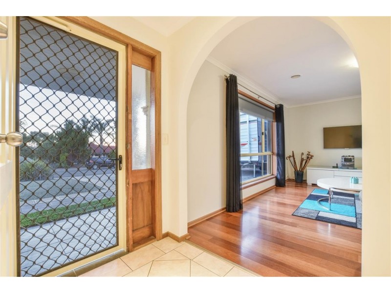 96 Mawson Circuit, Woodcroft SA 5162