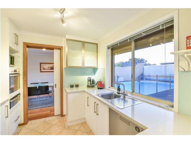 96 Mawson Circuit, Woodcroft SA 5162