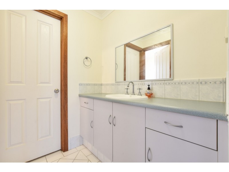 96 Mawson Circuit, Woodcroft SA 5162