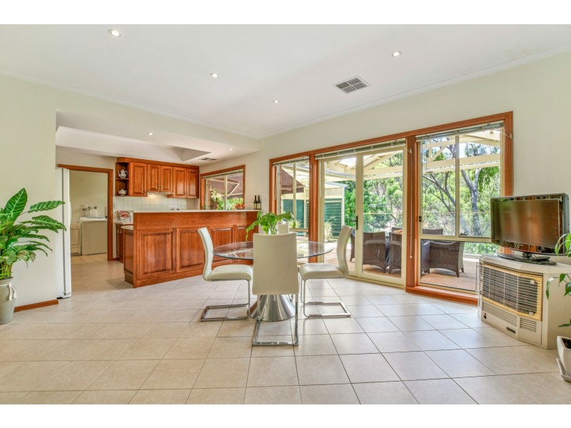 44 Mountbatten Road, Bellevue Heights SA 5050