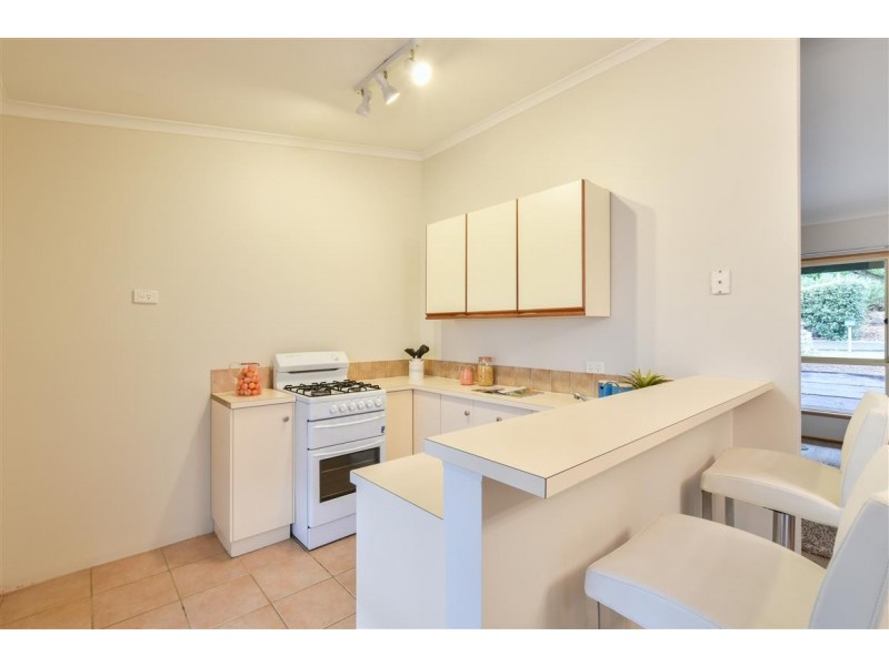 2 Oakbank Crescent, Sheidow Park SA 5158