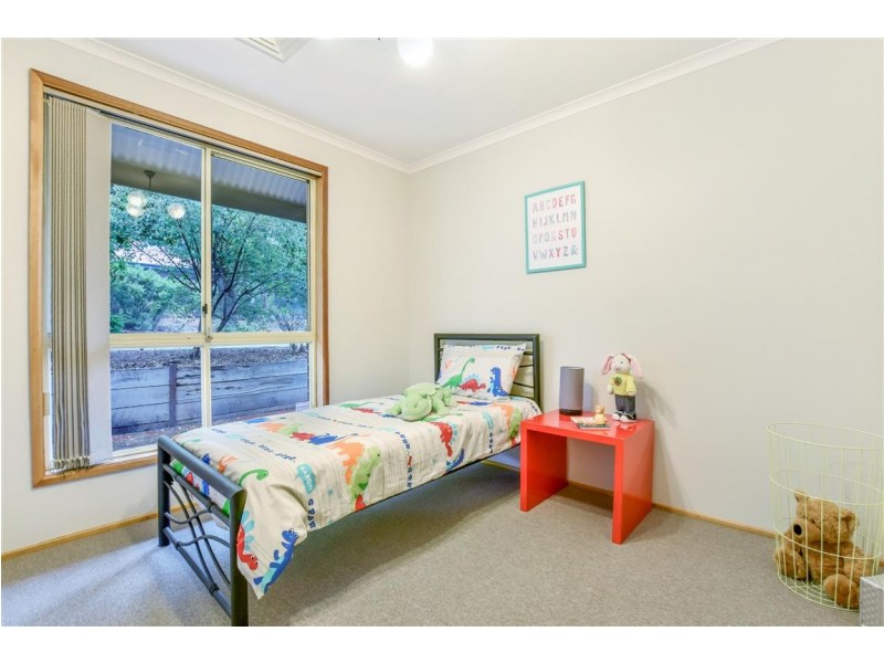 2 Oakbank Crescent, Sheidow Park SA 5158