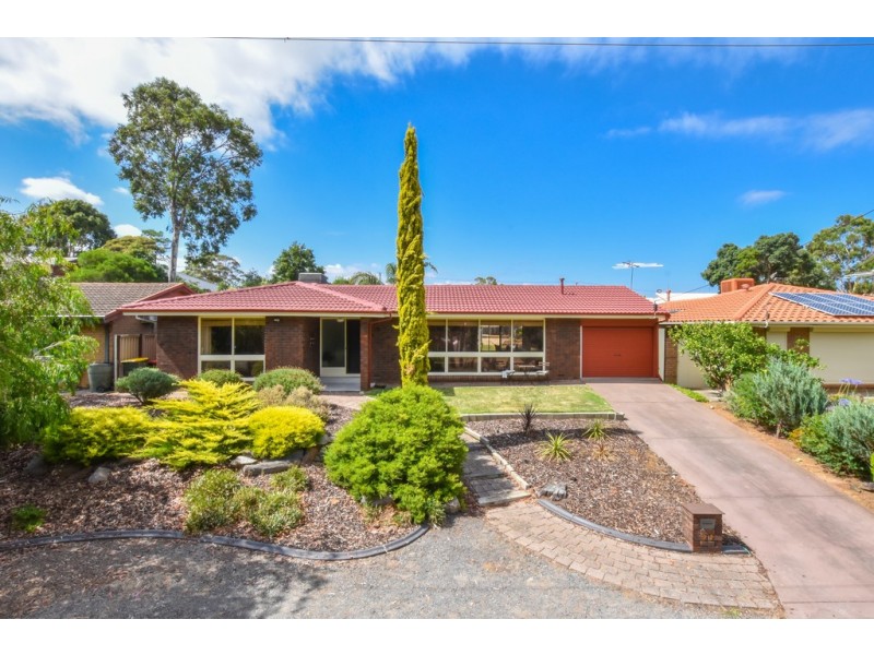 22 Leonard Road, Morphett Vale SA 5162