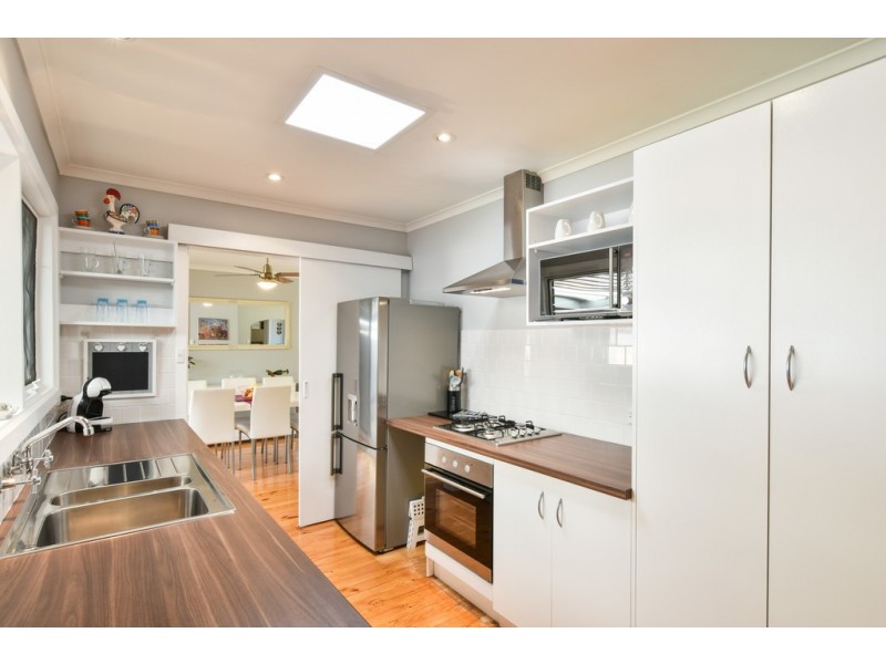 22 Leonard Road, Morphett Vale SA 5162