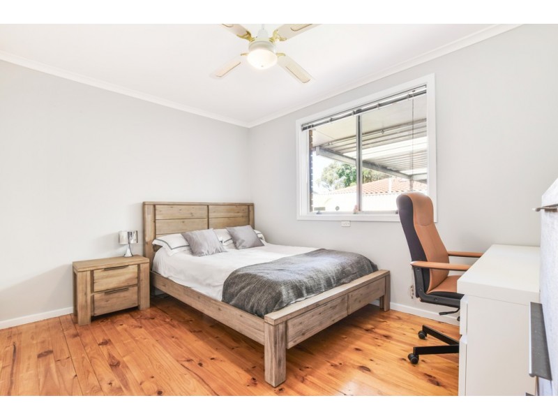 22 Leonard Road, Morphett Vale SA 5162