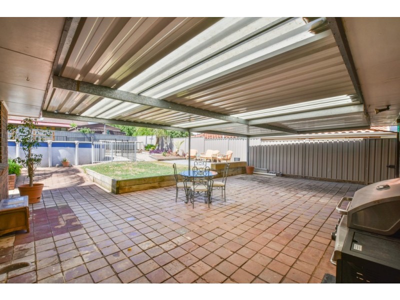 22 Leonard Road, Morphett Vale SA 5162