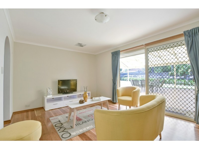 15 Joseph Way, Woodcroft SA 5162