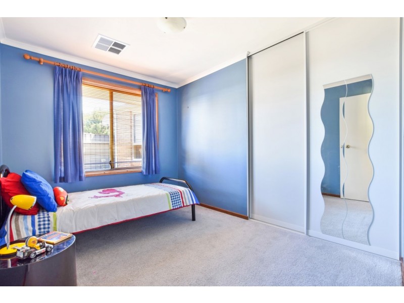 15 Joseph Way, Woodcroft SA 5162