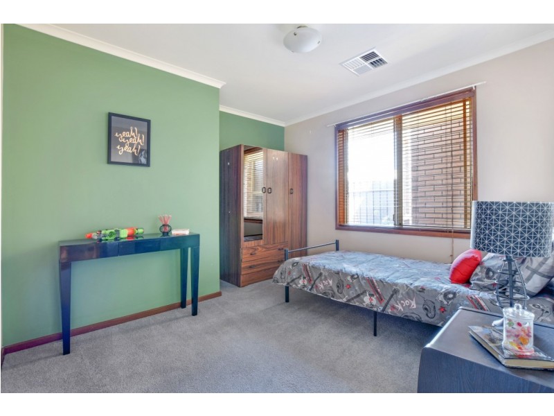 15 Joseph Way, Woodcroft SA 5162