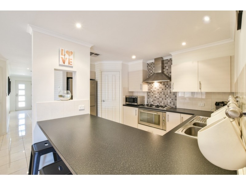 11 Offshore Avenue, Aldinga Beach SA 5173