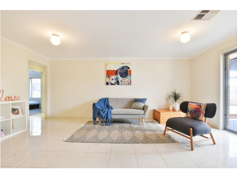 11 Offshore Avenue, Aldinga Beach SA 5173