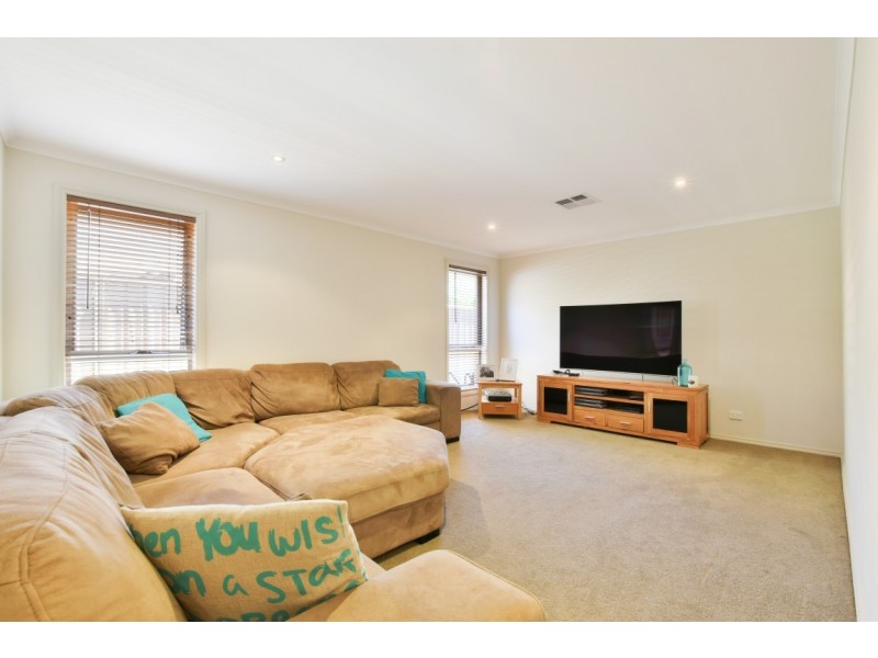 11 Offshore Avenue, Aldinga Beach SA 5173