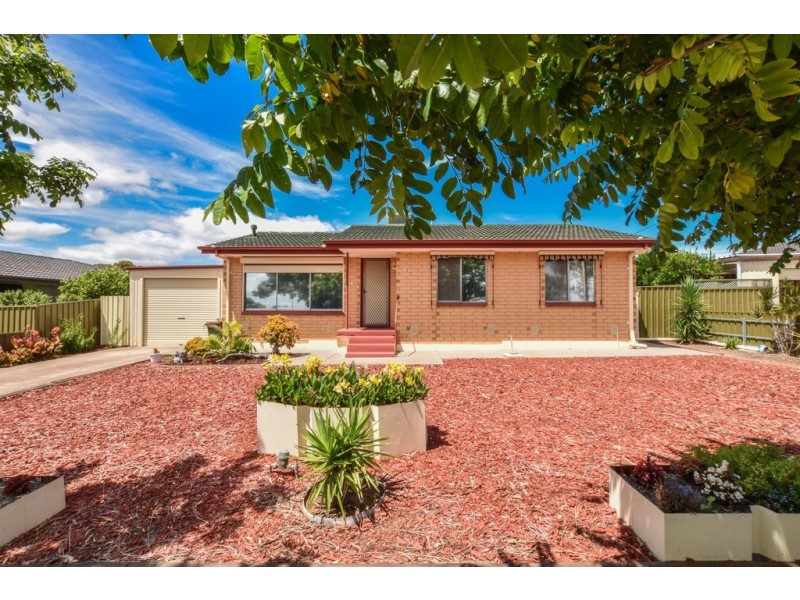 4 Bertrand street, Morphett Vale SA 5162