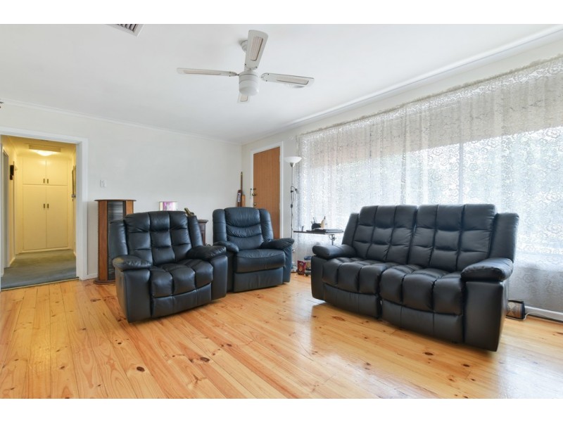 4 Bertrand street, Morphett Vale SA 5162