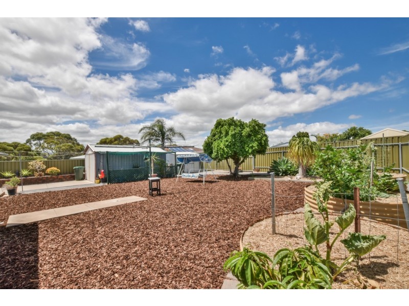 4 Bertrand street, Morphett Vale SA 5162