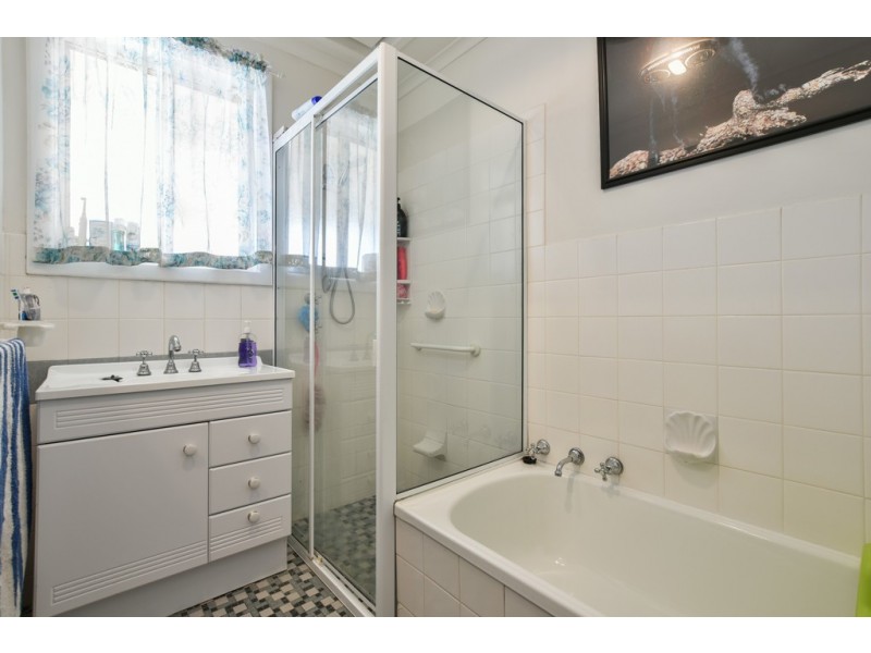 4 Bertrand street, Morphett Vale SA 5162