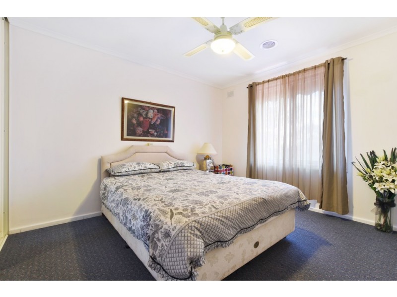 4 Bertrand street, Morphett Vale SA 5162