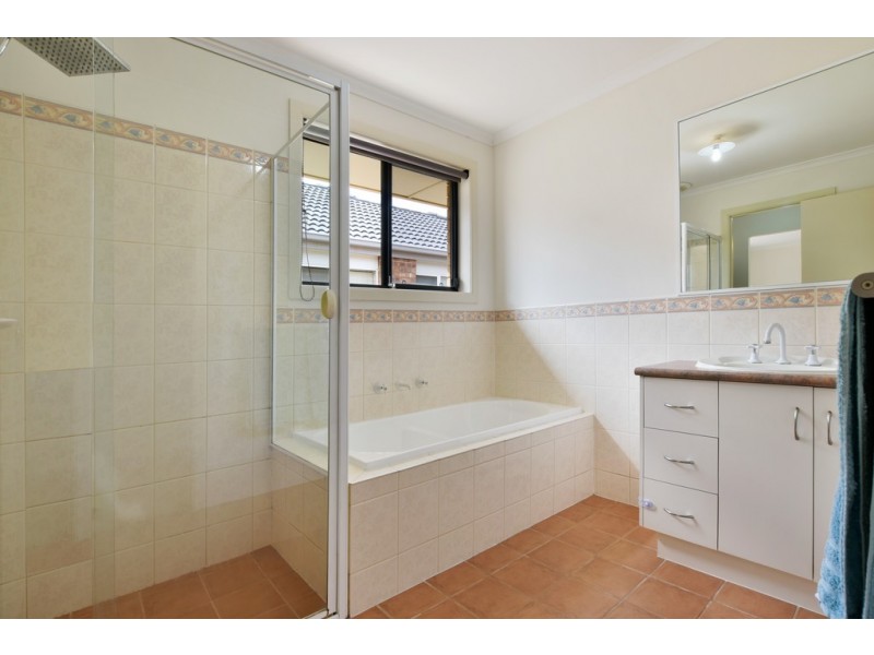 21 Blue Bay Avenue, Aldinga Beach SA 5173