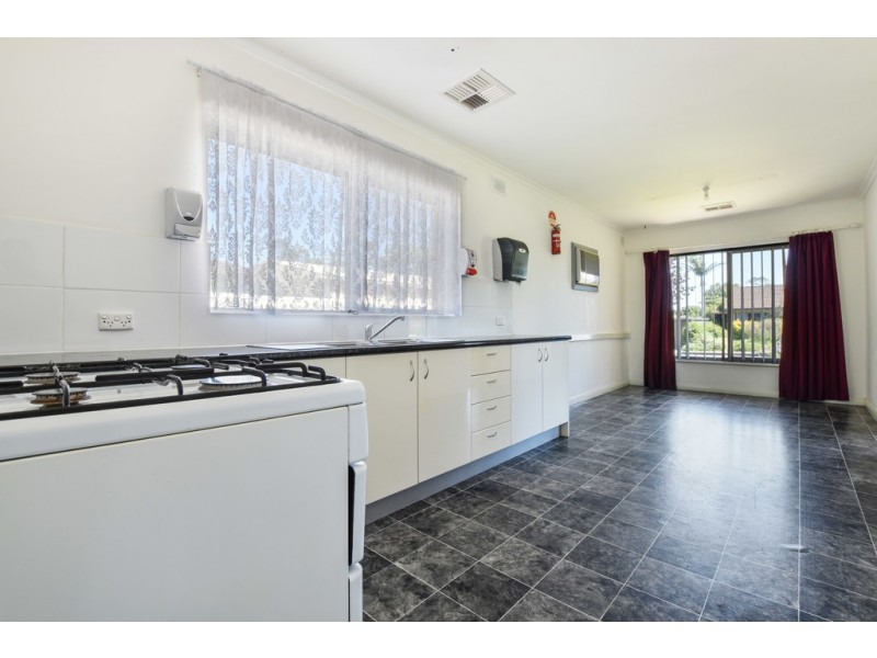 1 Pitcairn Avenue, Marion SA 5043