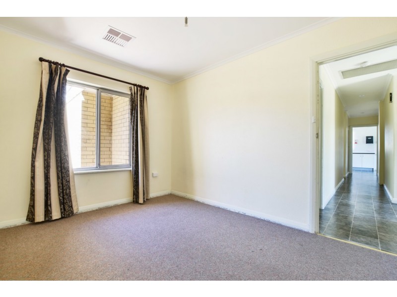 1 Pitcairn Avenue, Marion SA 5043