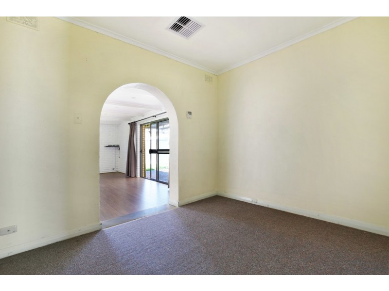 1 Pitcairn Avenue, Marion SA 5043