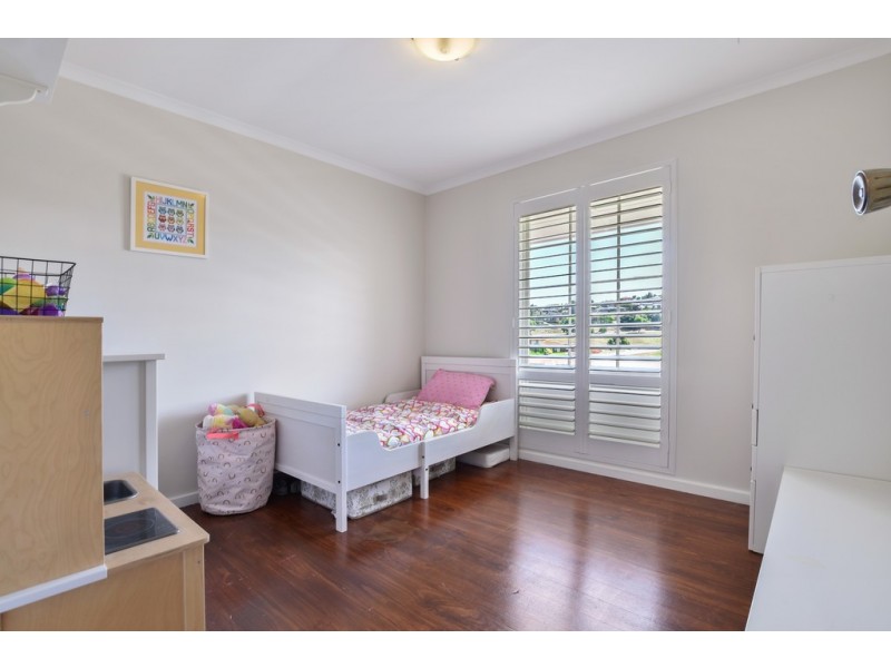11 Warawee Place, Hallett Cove SA 5158