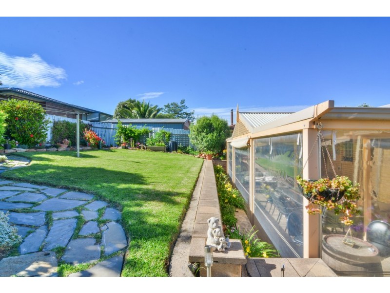4 Streeton Court, Trott Park SA 5158