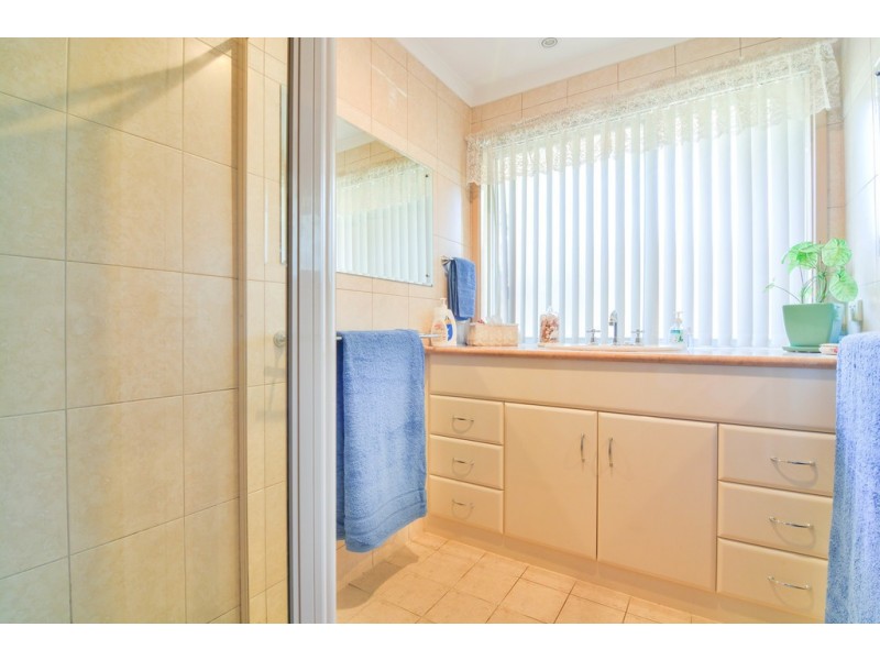 4 Streeton Court, Trott Park SA 5158