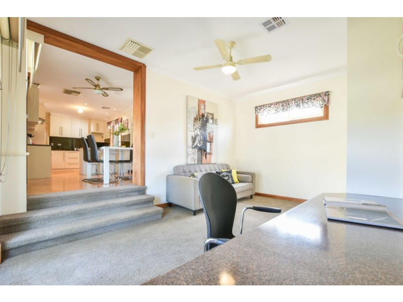 16 Ruth Street, Morphett Vale SA 5162