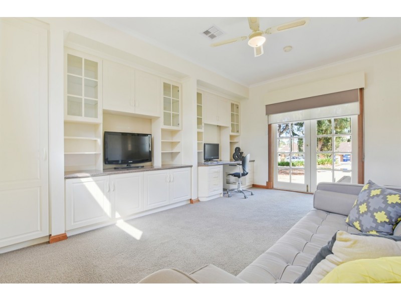 16 Ruth Street, Morphett Vale SA 5162