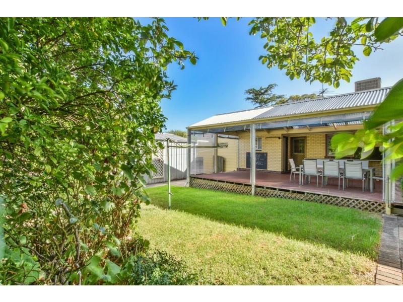 16 Ruth Street, Morphett Vale SA 5162
