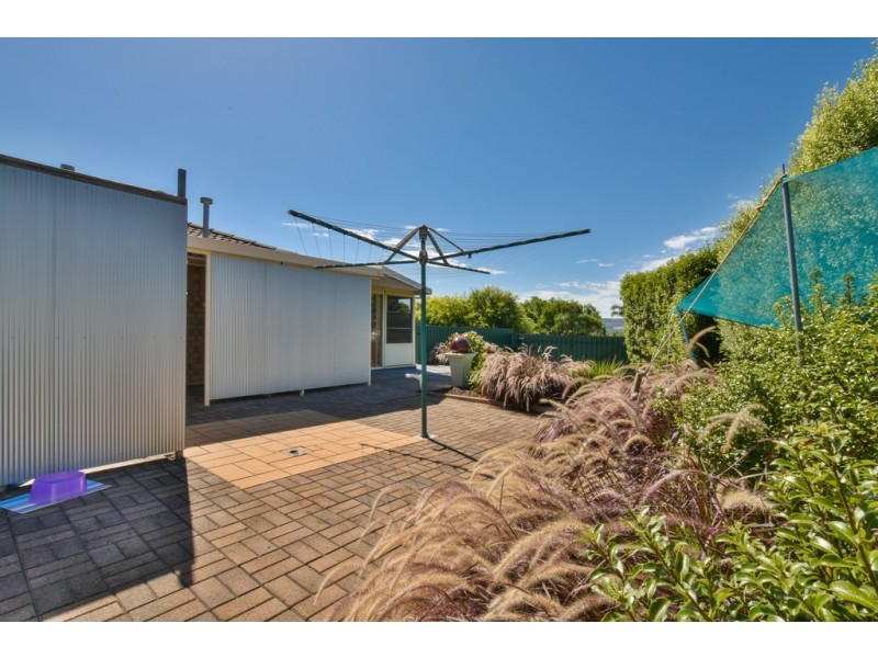 14 Doulton Drive, Trott Park SA 5158
