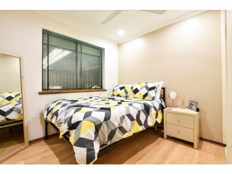 14 Doulton Drive, Trott Park SA 5158