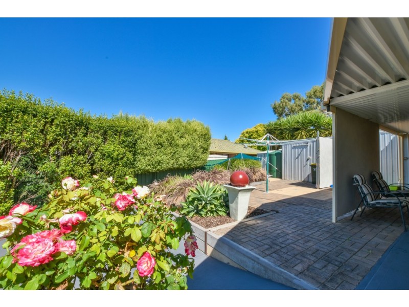 14 Doulton Drive, Trott Park SA 5158