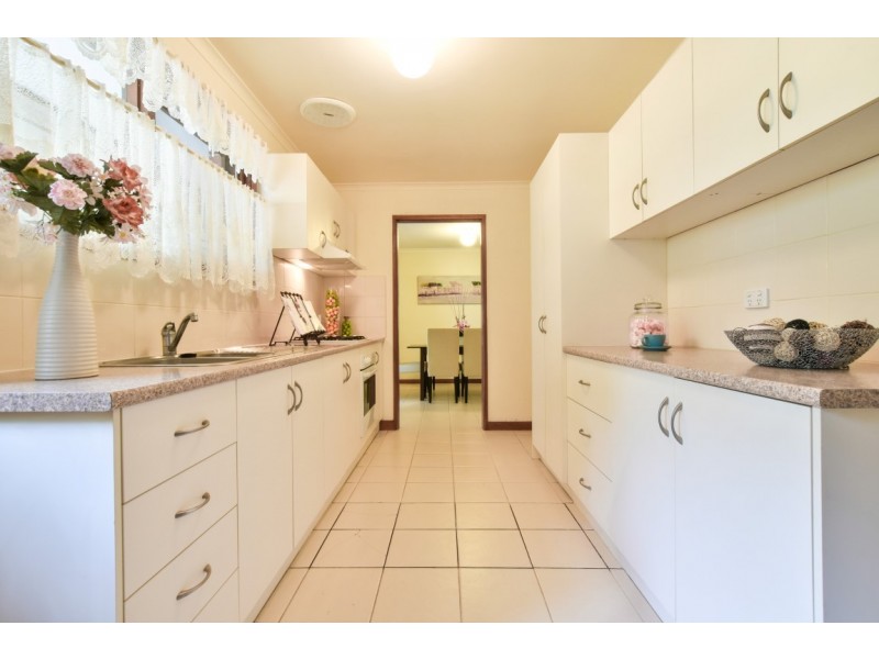 11 Minta Road, Happy Valley SA 5159