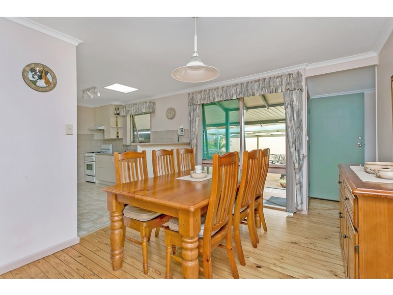 6 Vistula Court, Hackham West SA 5163