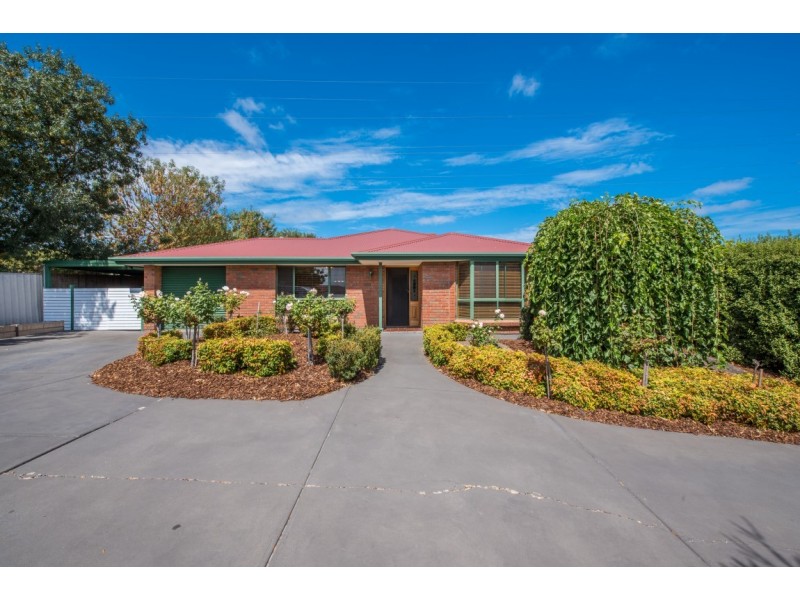 22 Zoran Court, Woodcroft SA 5162