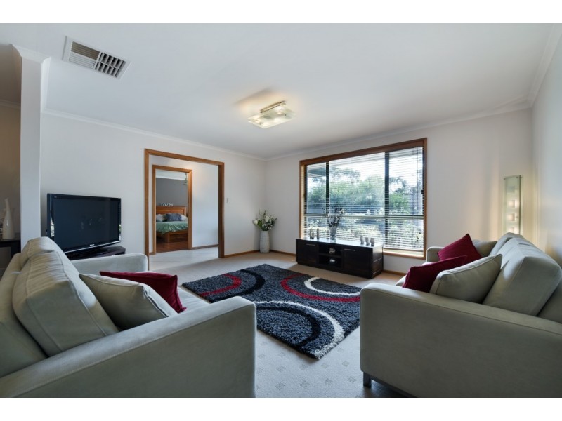 22 Zoran Court, Woodcroft SA 5162