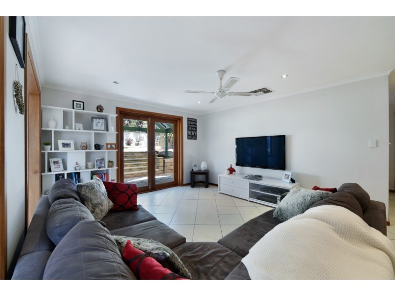 22 Zoran Court, Woodcroft SA 5162