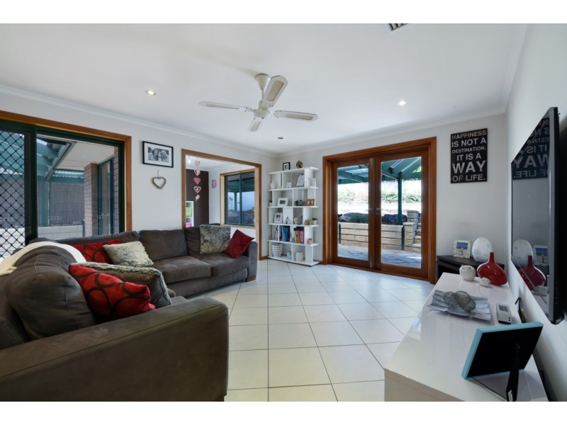 22 Zoran Court, Woodcroft SA 5162