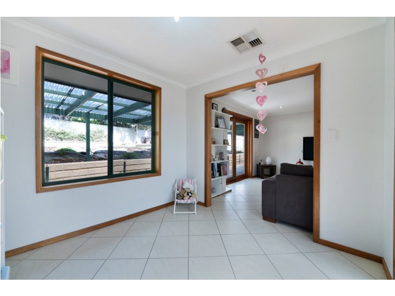 22 Zoran Court, Woodcroft SA 5162